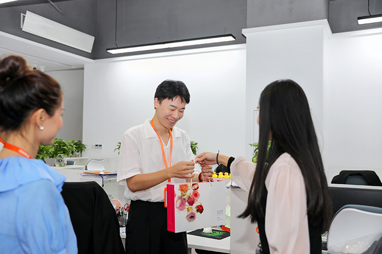 华体会官方网页版集团