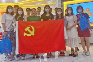 用“热血”传递爱心，华体会官方网页版集团开展爱心献血活动